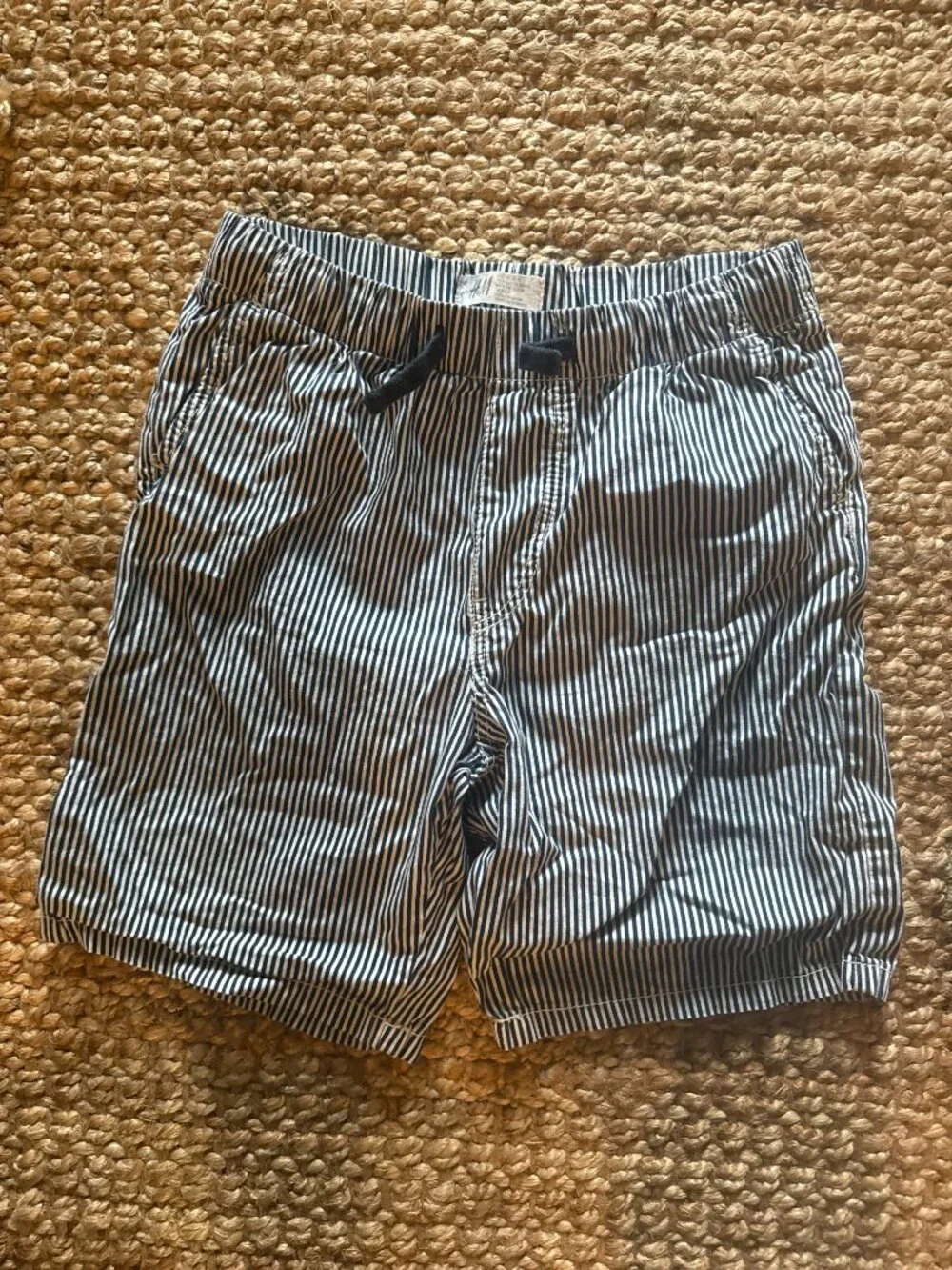 Boys shorts - Size US 10 - Picture 2 of 4
